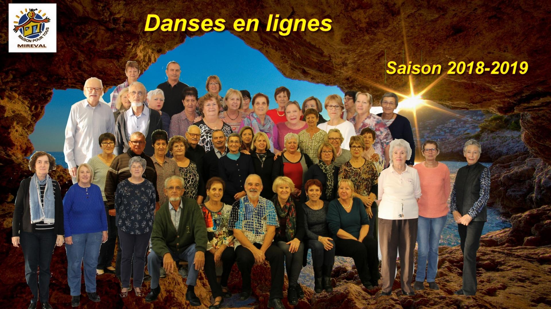 Groupe danses en lignes complet